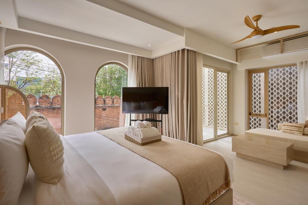 PE-LA Thapae Boutique Hotel 1
