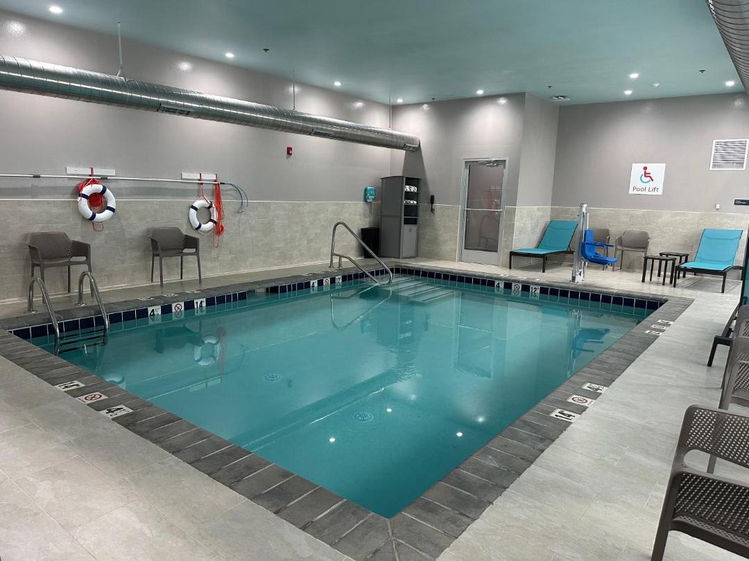 avid hotel Harrisburg NE - Hershey Area by IHG 1