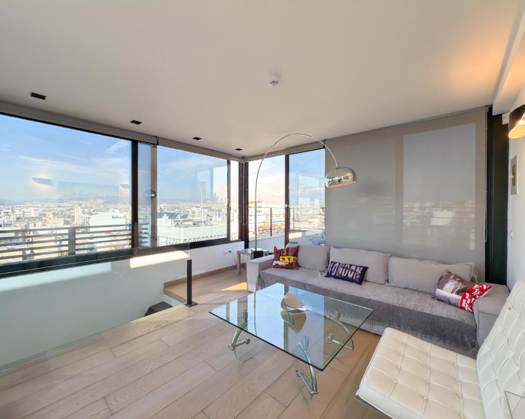 Luxury Loft with Private Jacuzzi 1