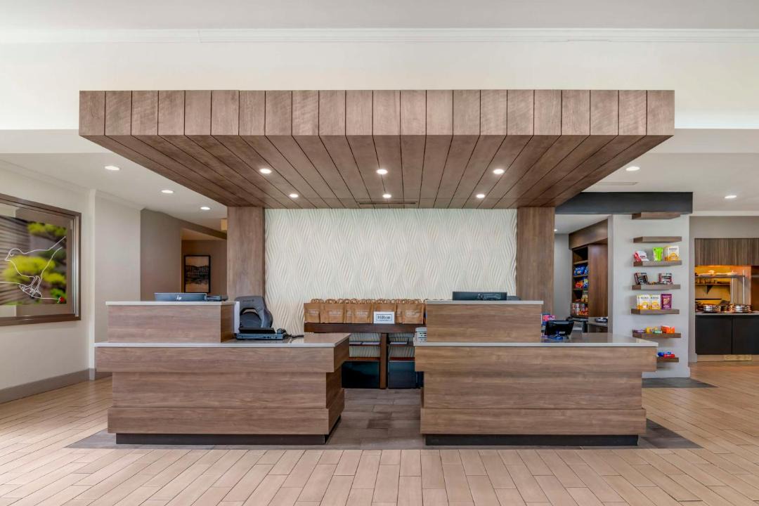 Hilton Garden Inn Portland Airport 1