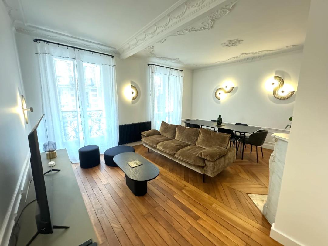 Parisian Luxury Style - Heart of Montparnasse 1