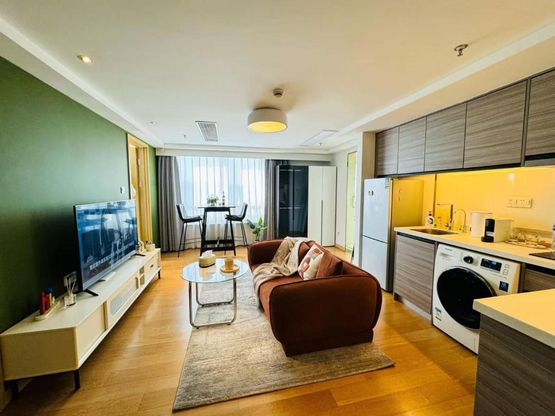Shanghai Lerongju Boutique Apartment Metro Line 8 20meter 1