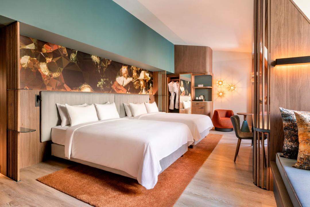 Renaissance Amsterdam Hotel 1