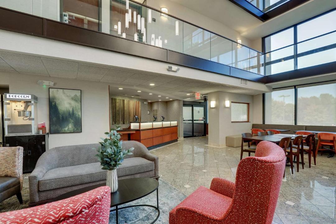 Drury Inn & Suites Charlotte University Place 1