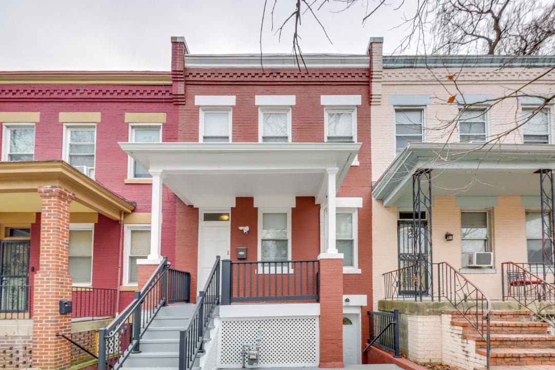 2 Mi to Dtwn DC: 1BD Apt Near Howard University 1