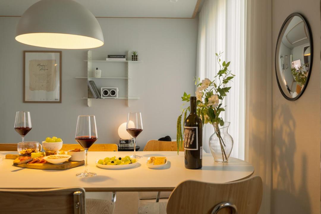 Experience the vibrant city of Seoul at our stylish stay o-nol 1