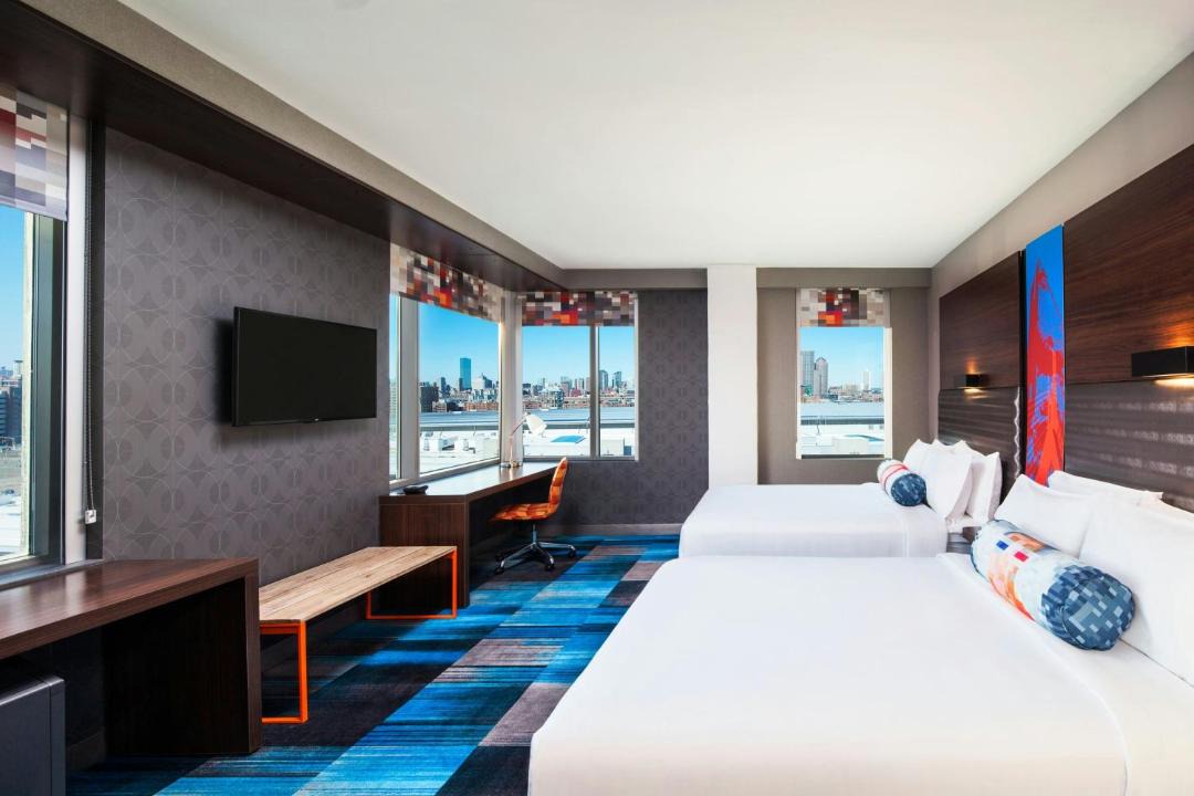 Aloft by Marriott Boston Seaport District 1