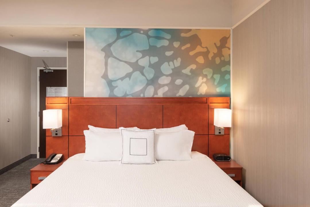 Courtyard by Marriott Greenville Downtown 1