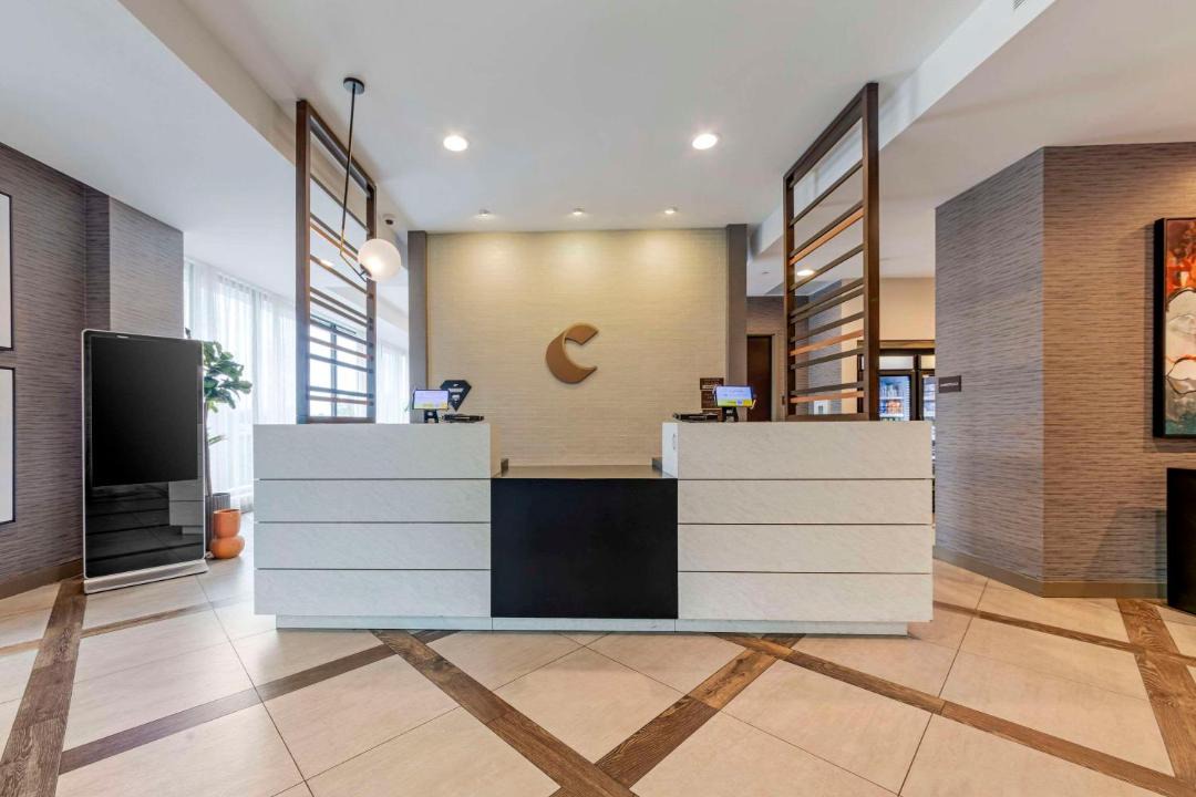 Comfort Inn & Suites Miami International Airport 1