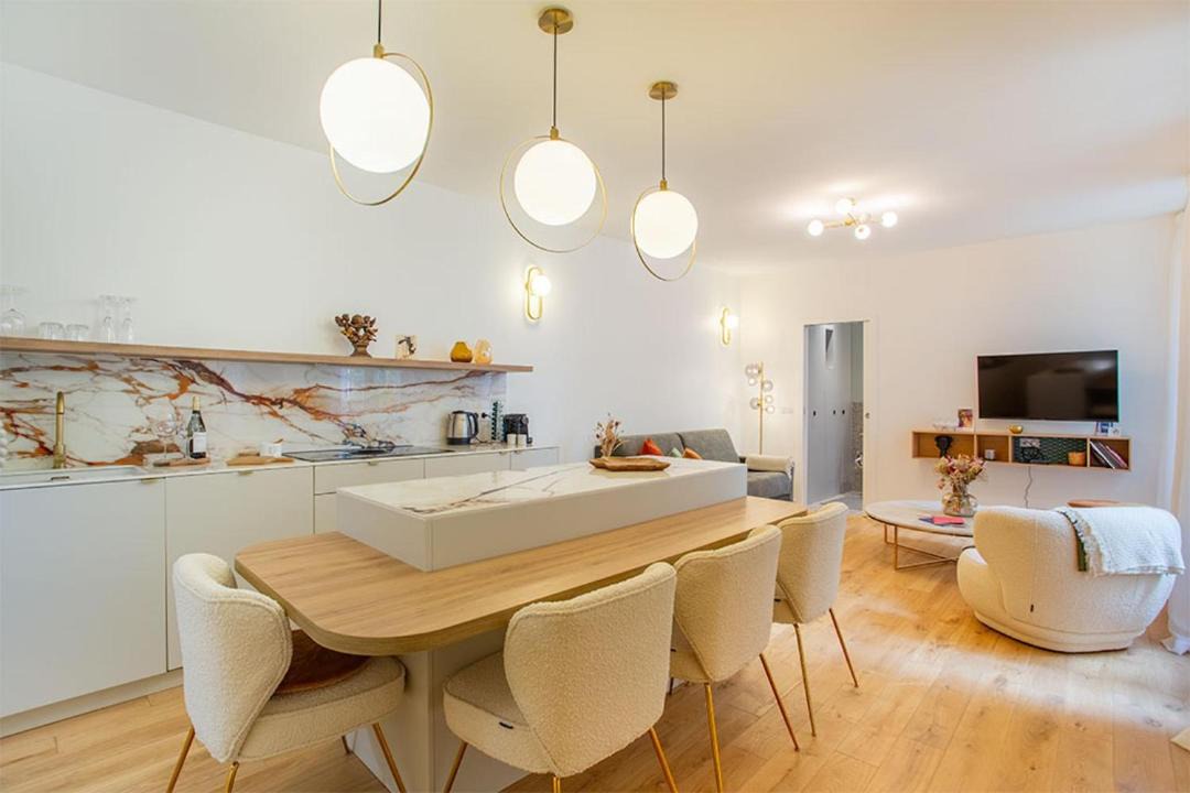 Montmartre Rochechouart - 1 Bed Apt Sleeps 2 1
