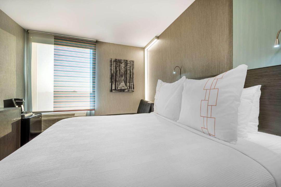 Vīb Best Western Springfield 1