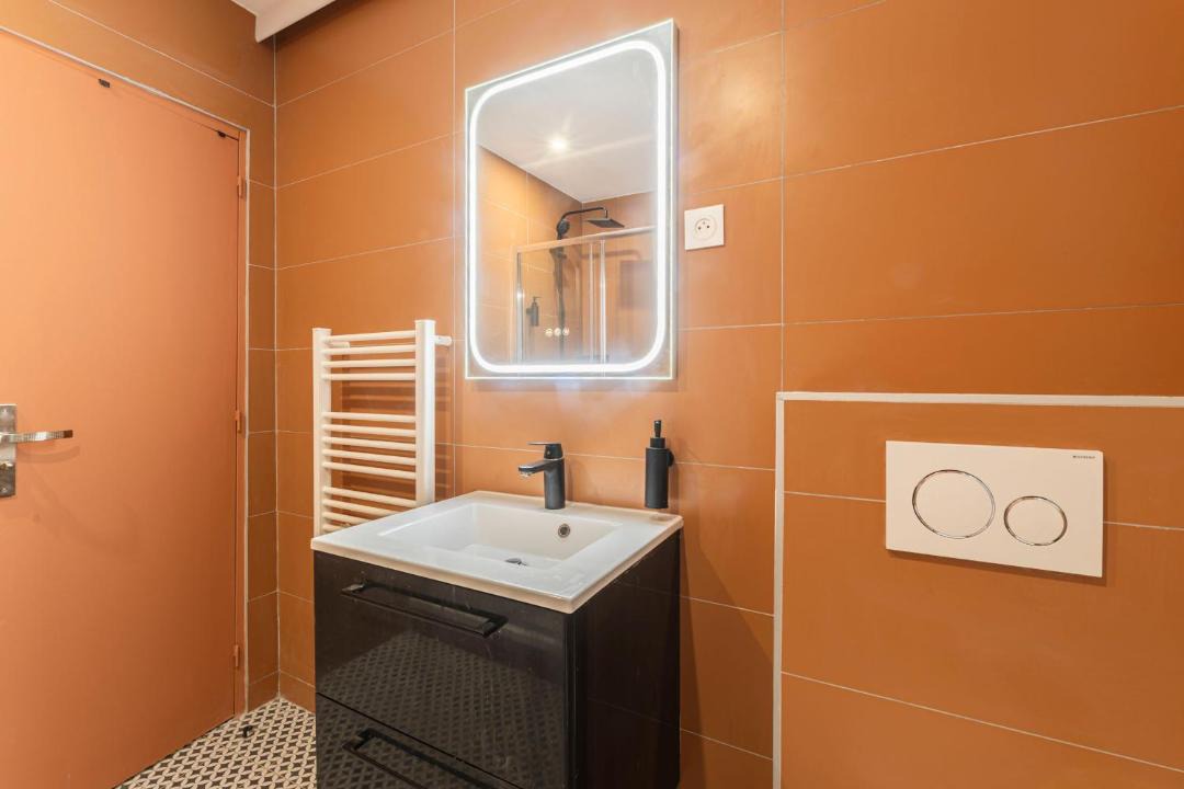 MARAIS POMPIDOU 3e, jacuzzi, 2 chambres, 4 à 6P 1