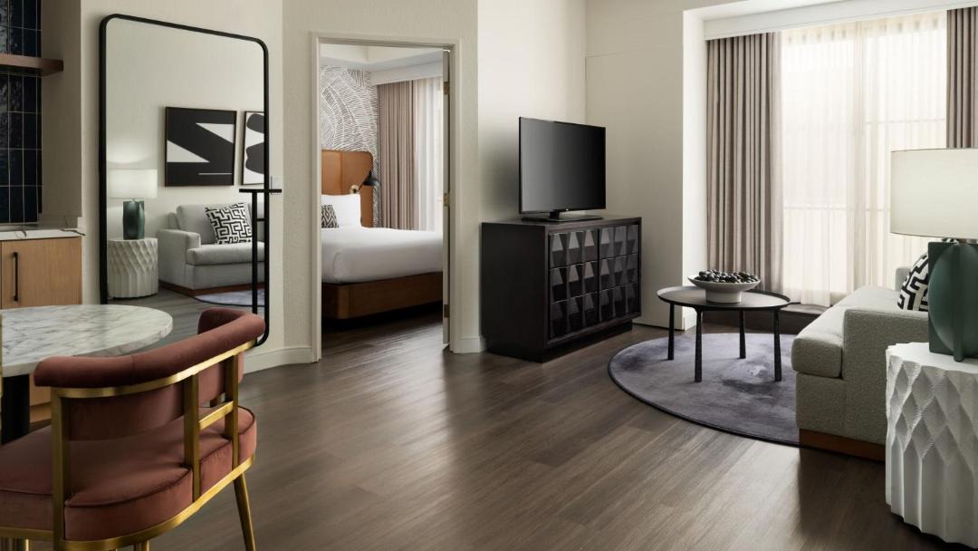 Burton House, Beverly Hills, A Tribute Portfolio Hotel 1