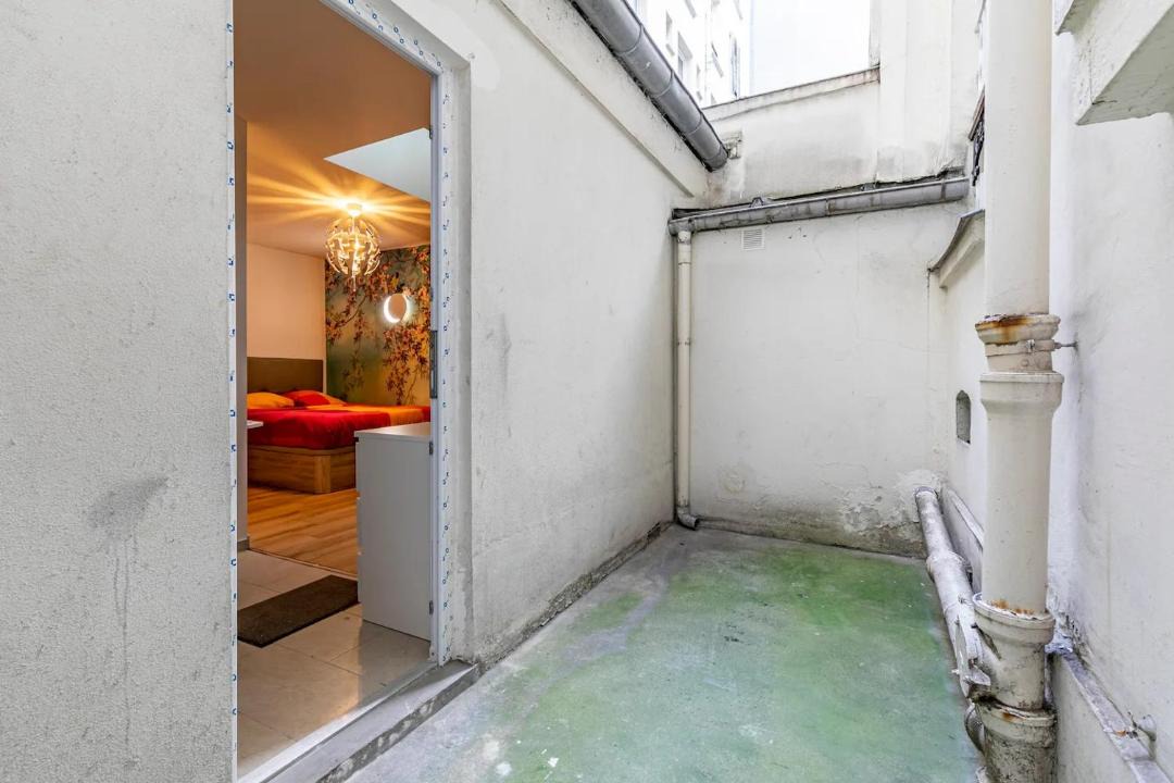 Gare du Nord Confortable pied à terre avec patio 1