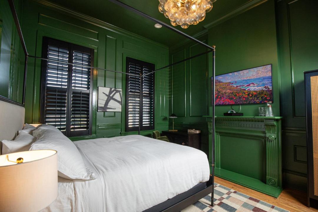 Blackbird Hotel 1