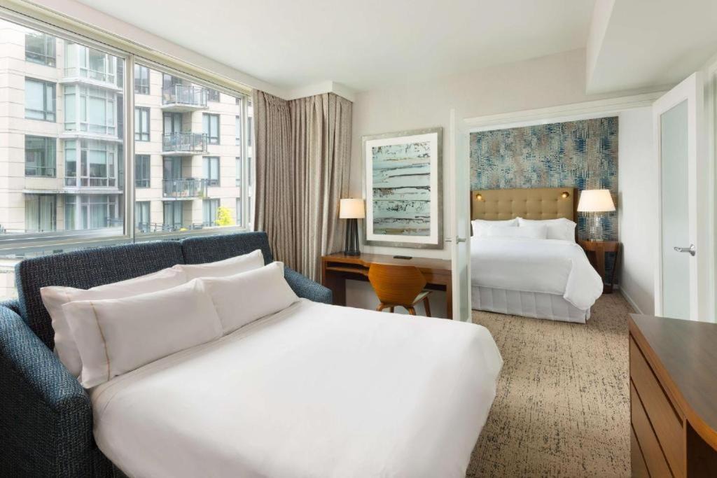 Hilton Vancouver Downtown, BC, Canada 1