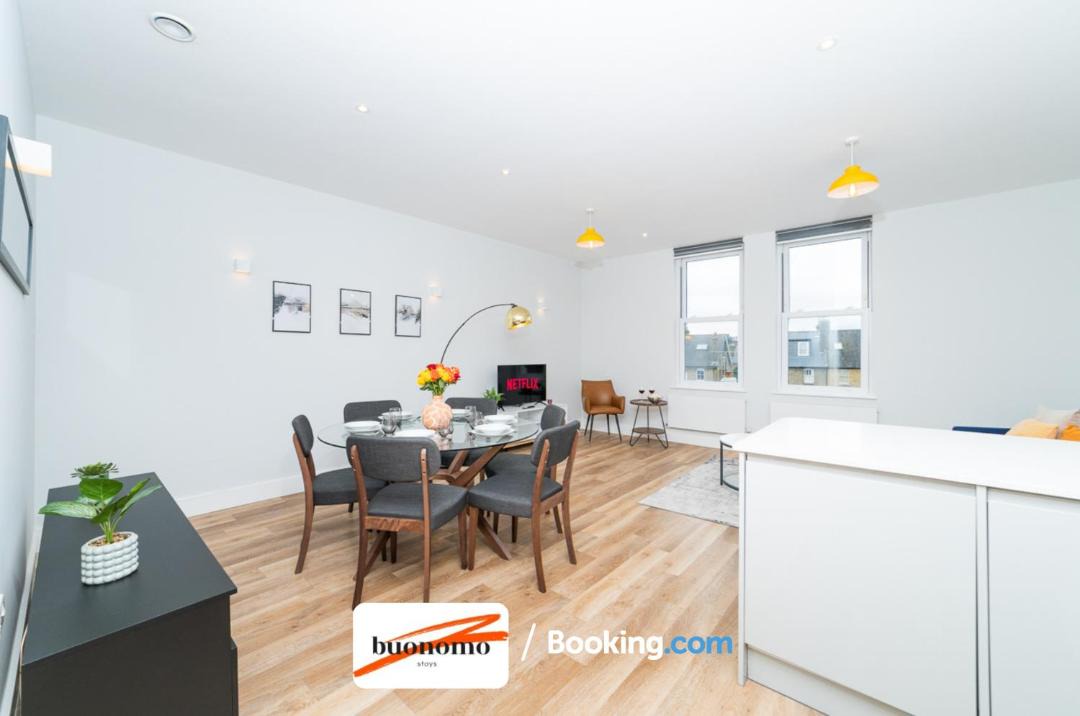 Two Bedroom Apartment At Buonomo Stays Short Lets & Serviced Accommodation close to Wimbledon Tennis Courts 1