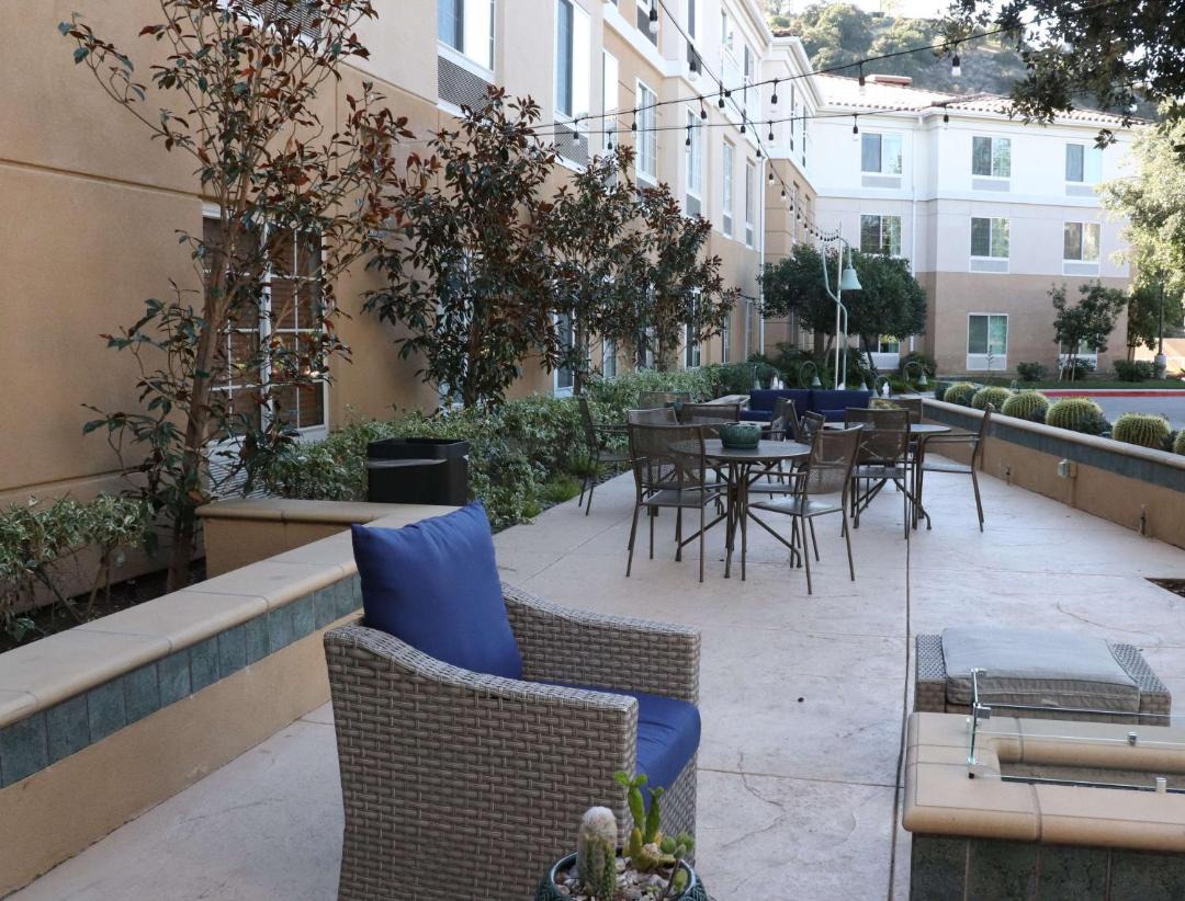 Hilton Garden Inn Calabasas 1