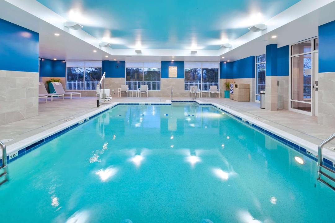 Hampton Inn Cape Cod Canal 1