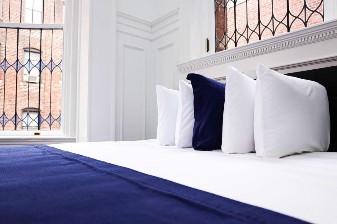 Luxurious Studio in the Heart of Boston 1
