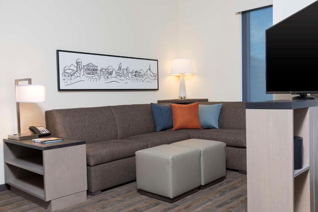 Hyatt House Austin/Downtown 1