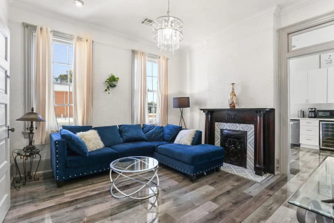 Spacious Mid City 1BD On The Canal Streetcar Line 1