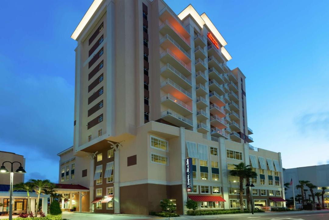 Hampton Inn and Suites Clearwater Beach 1