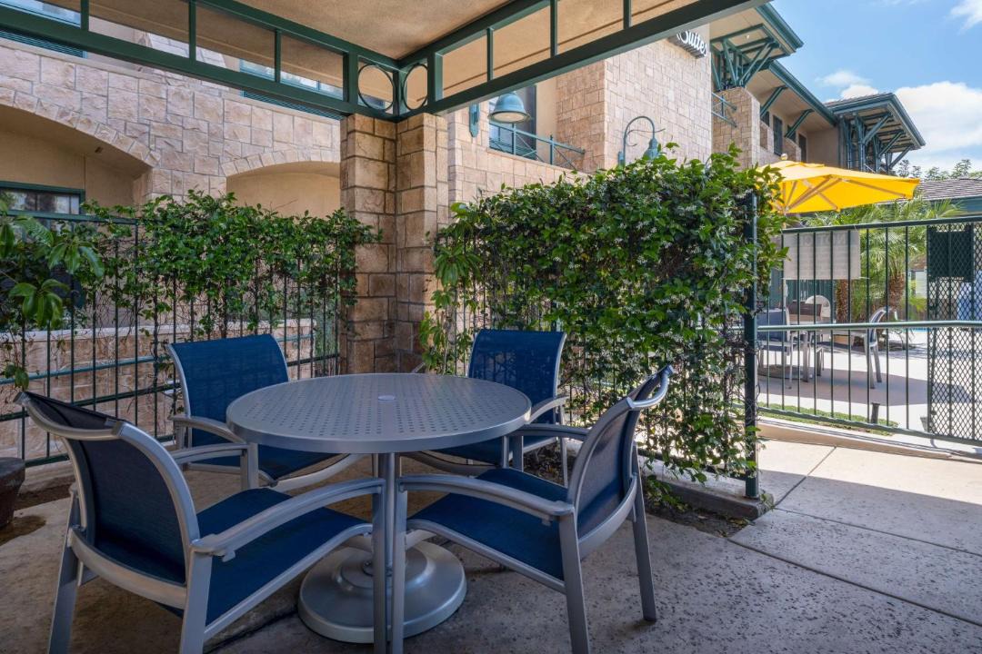 Hampton Inn & Suites Agoura Hills 1