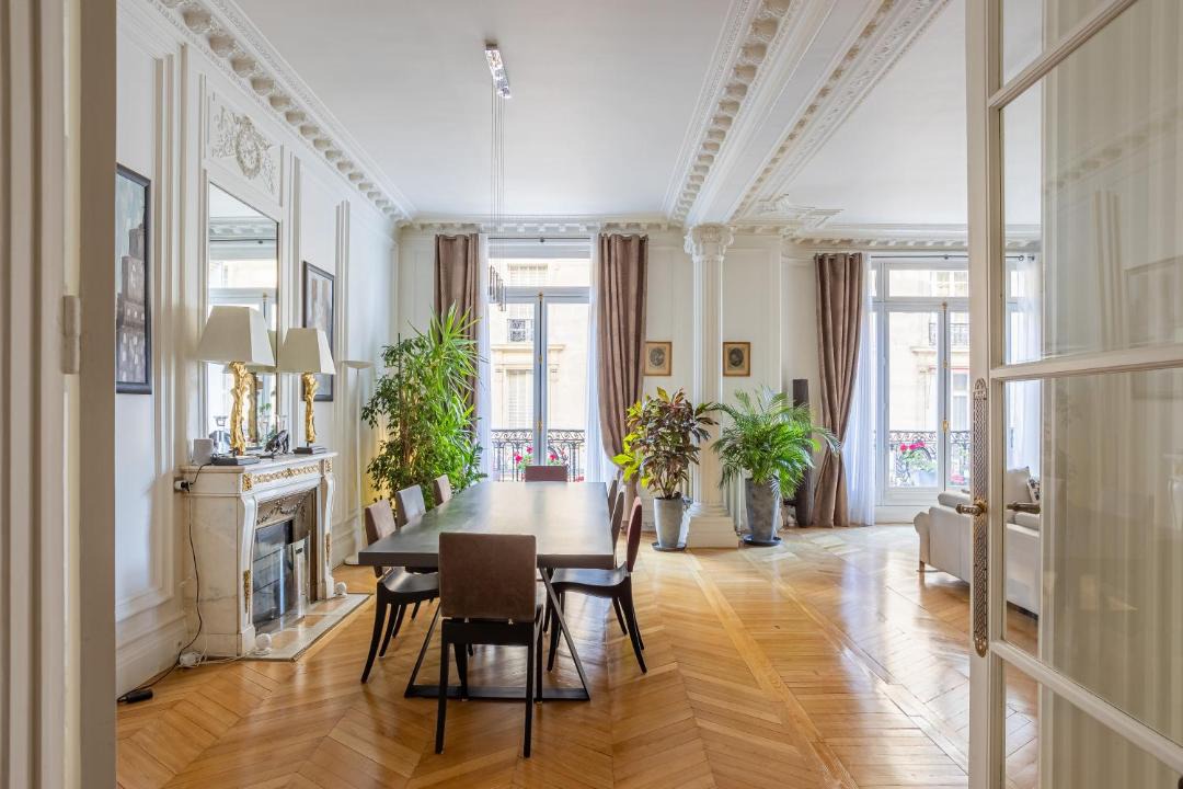 Prestigious Appartement Trocadero 1