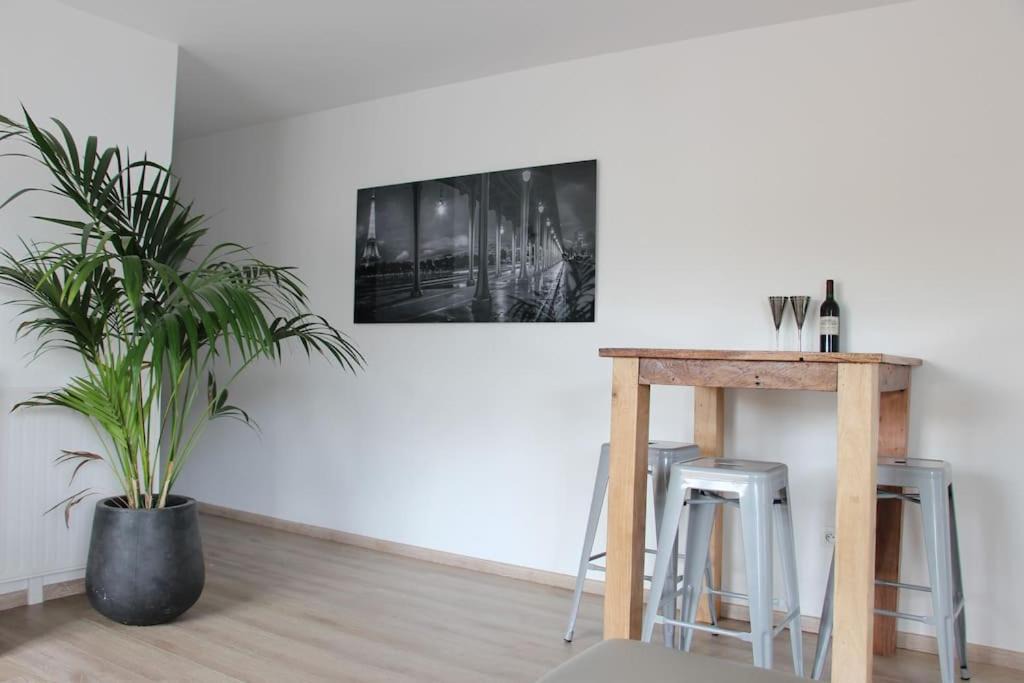 Paris-Stade De France 3 rooms Parking Metro 1