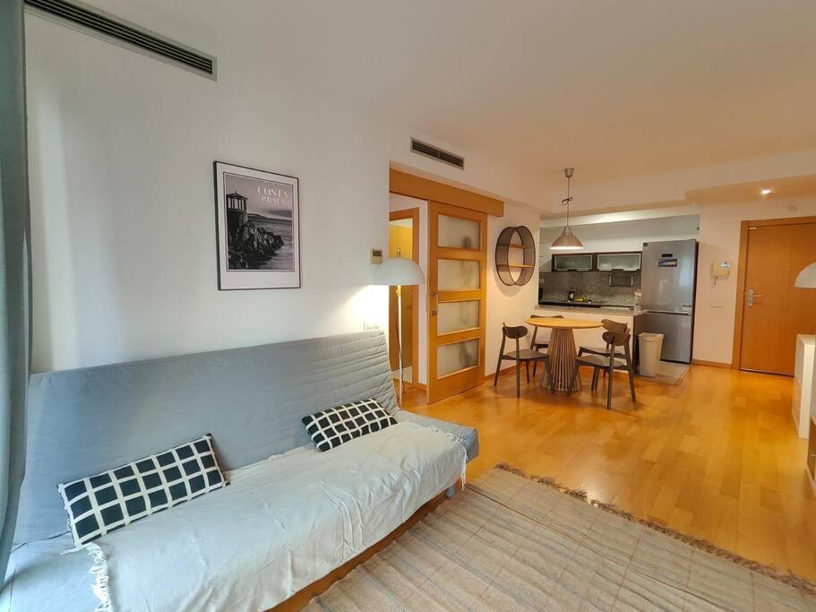 Cozy apartment Forum beach 1