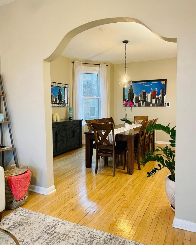 Sunny, Spacious, 3BR 1BA Davlin INN Chicago 1