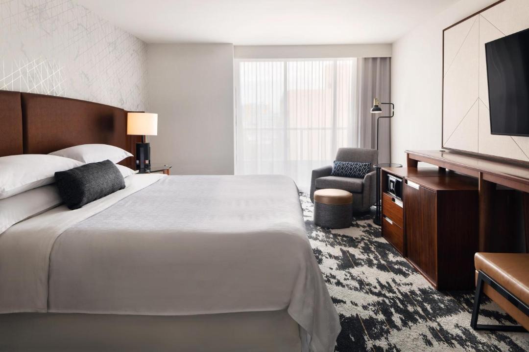 Sheraton Vancouver Airport Hotel 1