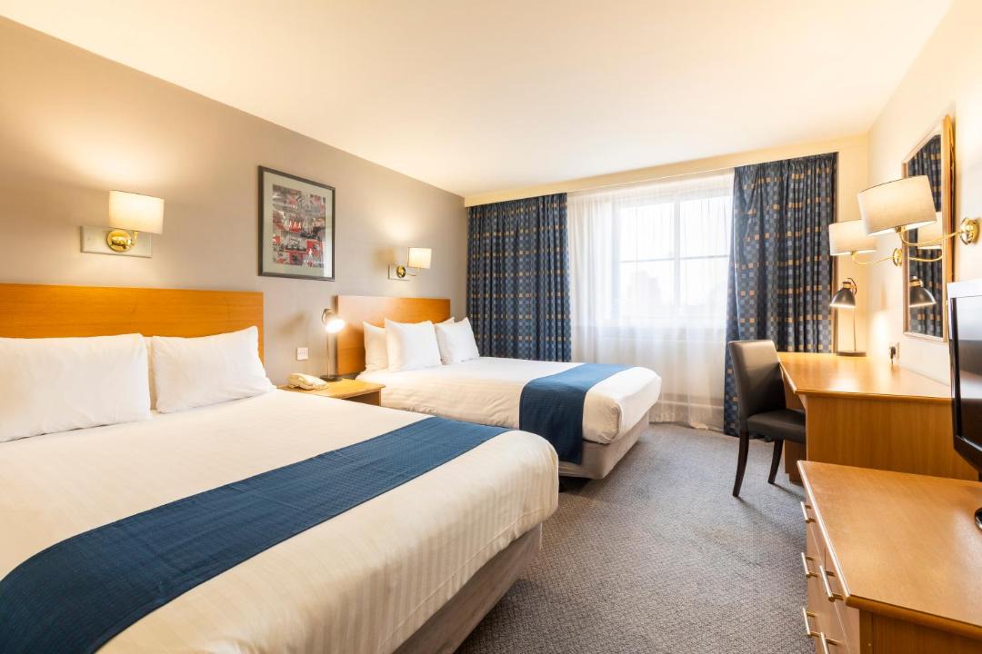 Holiday Inn London Sutton by IHG 1
