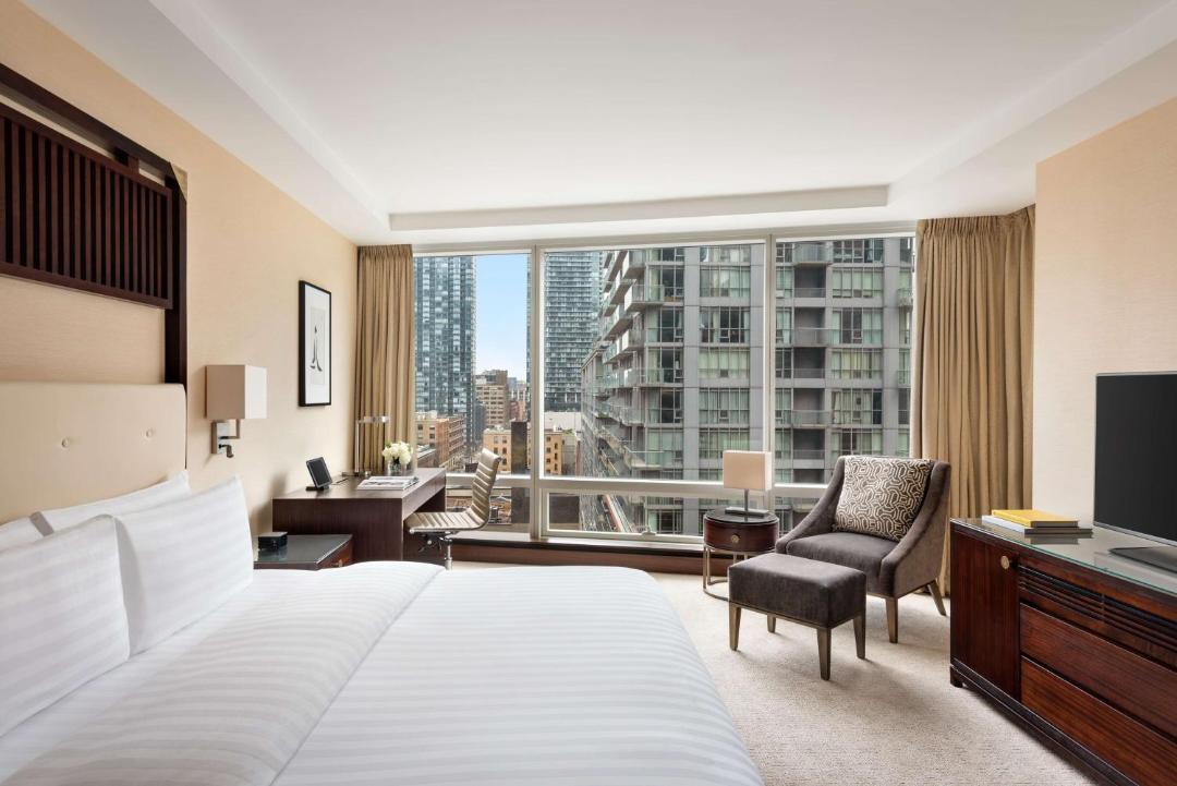 Shangri-La Toronto 1