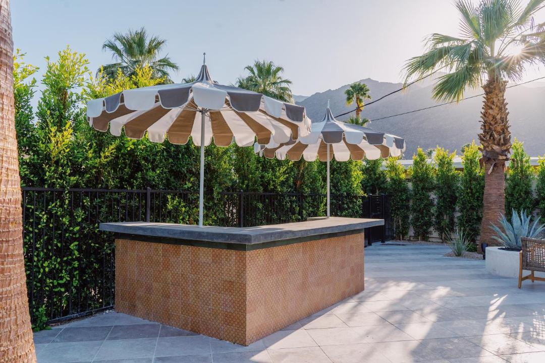 Azure Sky Hotel - Adults Only - A Town & Desert Boutique Hotel 1