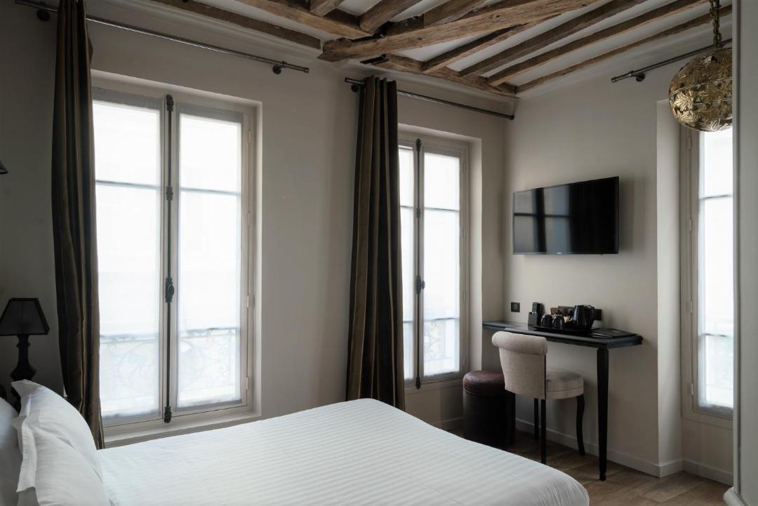 Hotel Saint-Louis en L'Isle - Notre-Dame 1