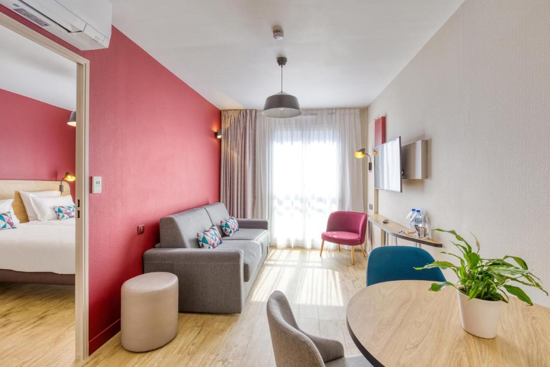 Appart'City Confort Paris Clichy - Mairie 1