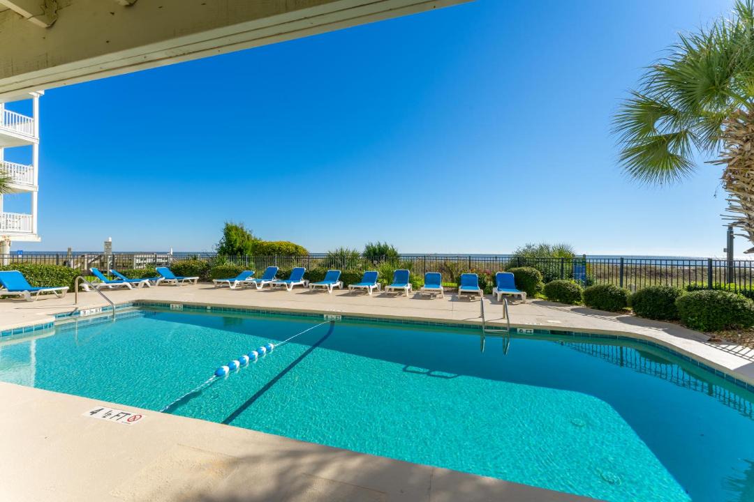 Bright and Sunny Condo with Stunning Oceanfront 1
