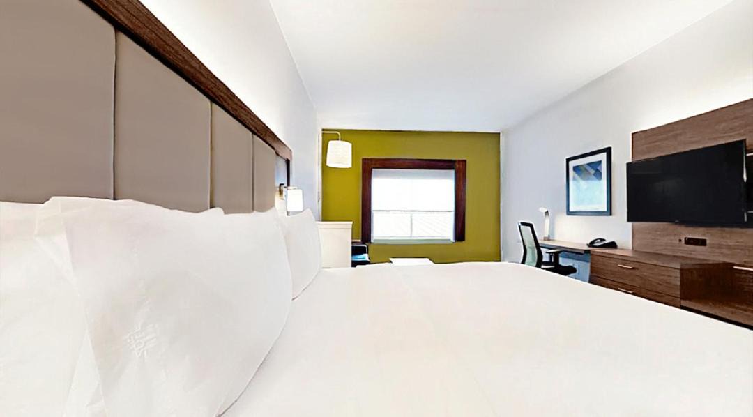 Holiday Inn Express & Suites - Chalmette - New Orleans S by IHG 1
