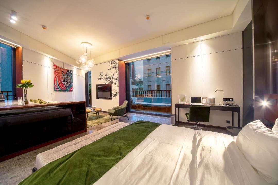 AKVO Hotel 1