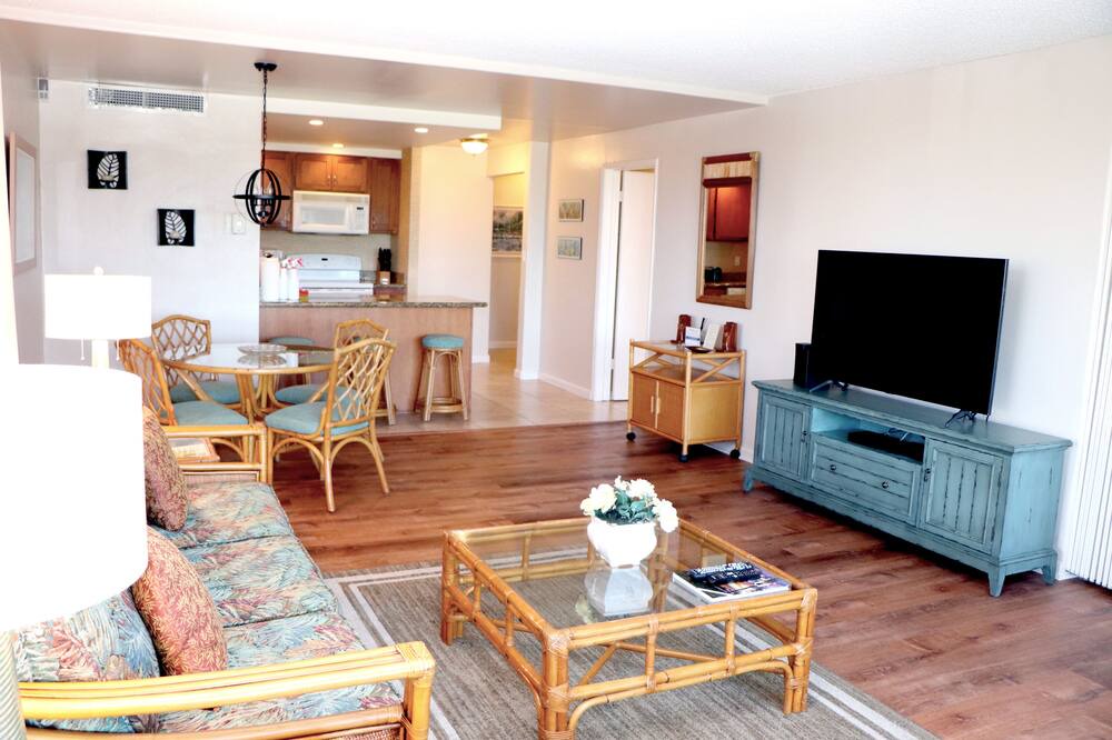 Maui's #1 KAANAPALI BEACH 4 BEDS, 1700 Sq feet D108