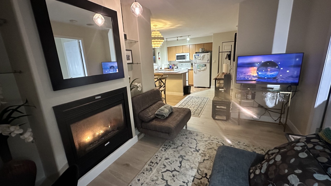 Rare Entire Penthouse Floor w/3 Separate Suites w/Jacuzzi | Views | Decks