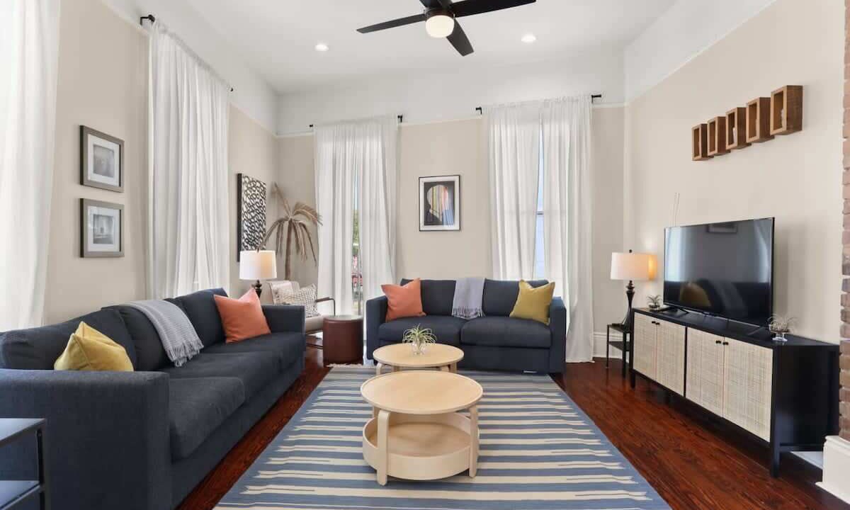 Fab Marigny | 2BD Flat | Close to French Quarter