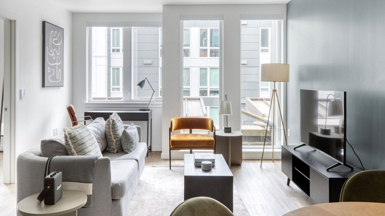 Modern Central District 1BR w/Gym & BBQ, nr downtown, by Blueground