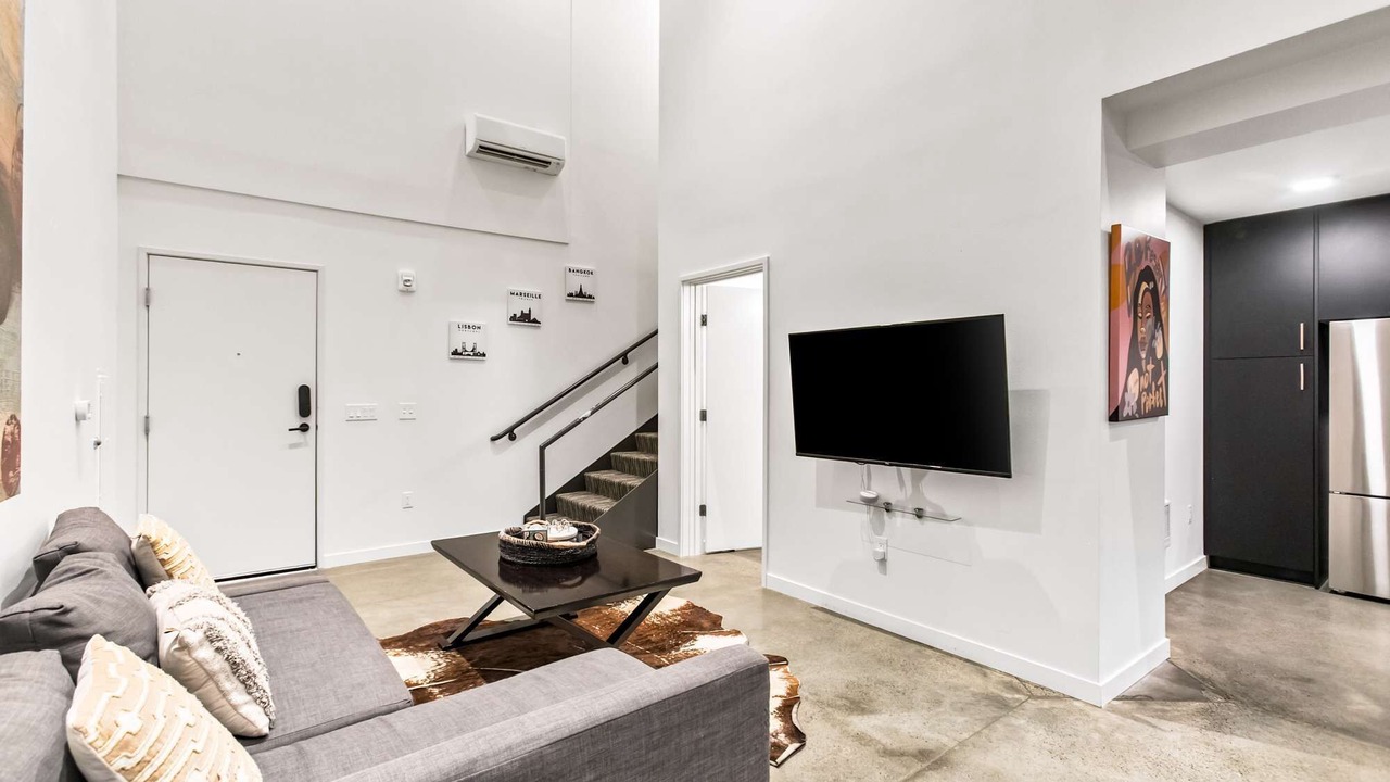 Elegant design meets optimal location amid the natural beauty of Downtown Redmond.