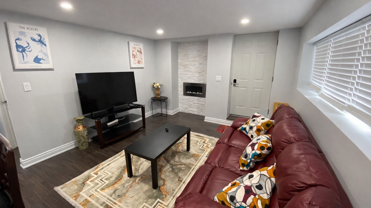 Cozy 3BR Caledon Bsmt Suite w/Private Access & Basketball Court—Near Brampton!