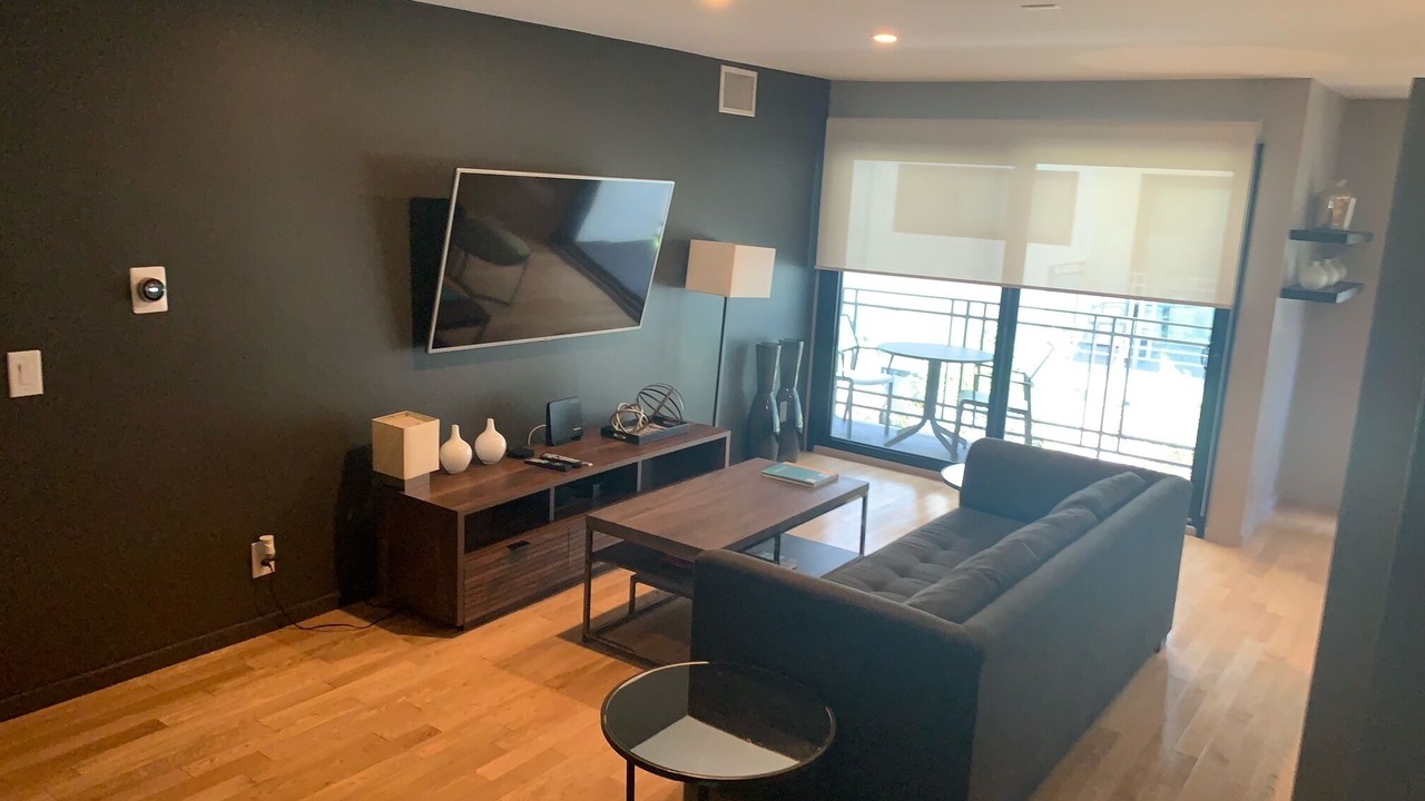 Westwood Living - Gorgeous Modern One Bedroom Available For Rent, Close to UCLA