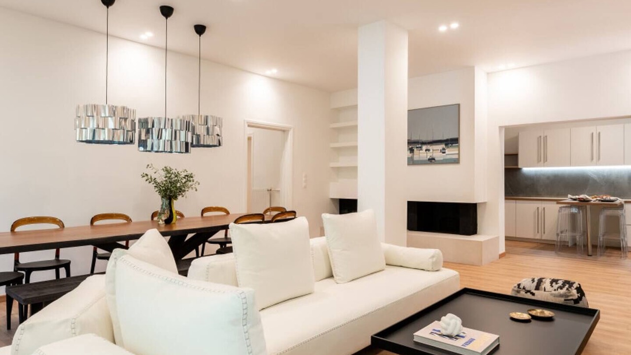 4BD Apartment with Outdoor Jacuzzi Garden