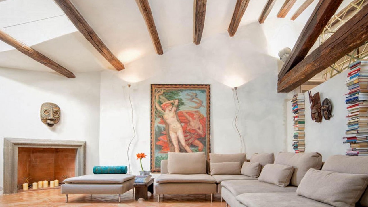 Ghetto Luxury Design Apartment